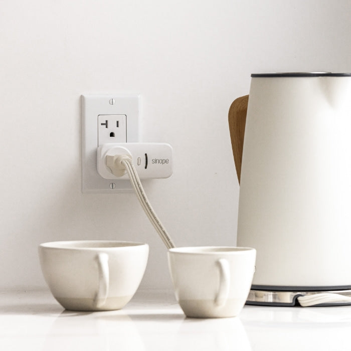 Kettle connected to a smart plug